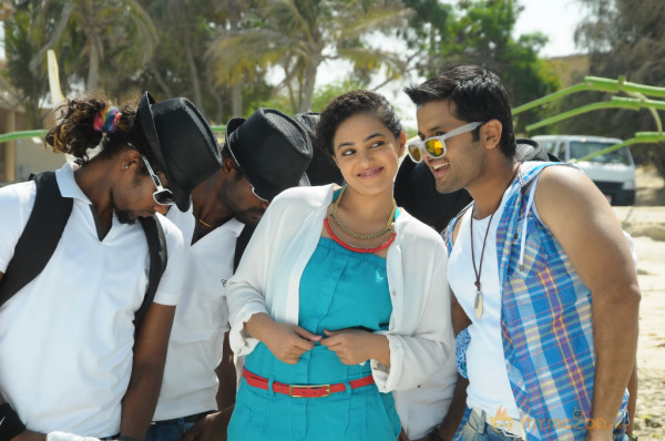 Gunde Jaari Gallanthayindhe Movie New Stills 