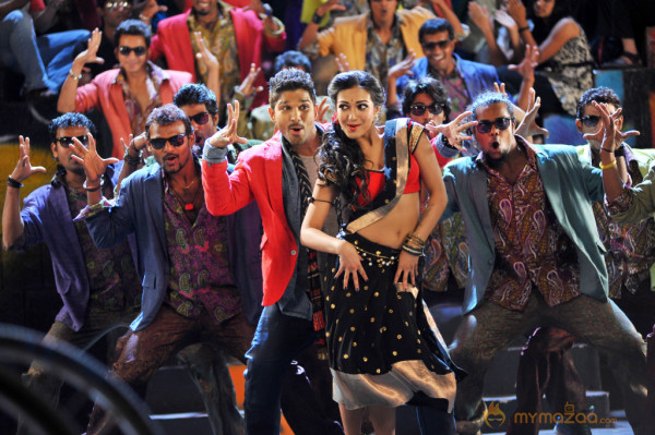 Iddarammayilatho Movie Stills 