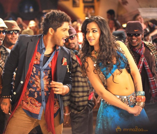 Iddarammayilatho Movie Stills 