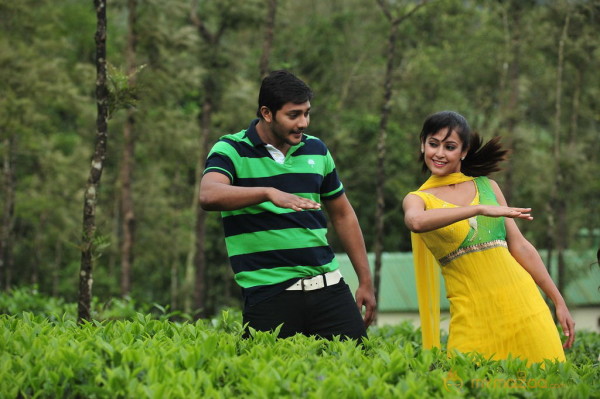 Manasunu Maya Seyake New Movie Stills 