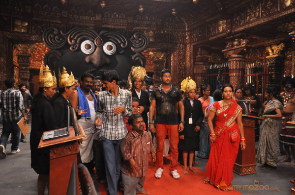 Manushulatho Jagratha Onlocation Photos 