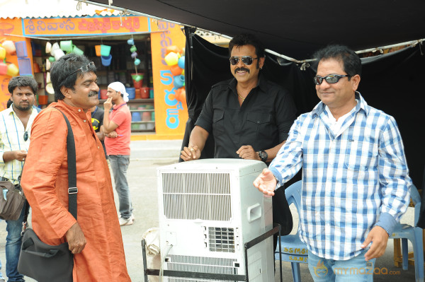 Masala Movie Working Stills 