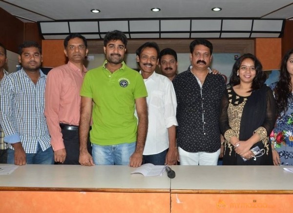 Mounam Movie Press Meet Stills