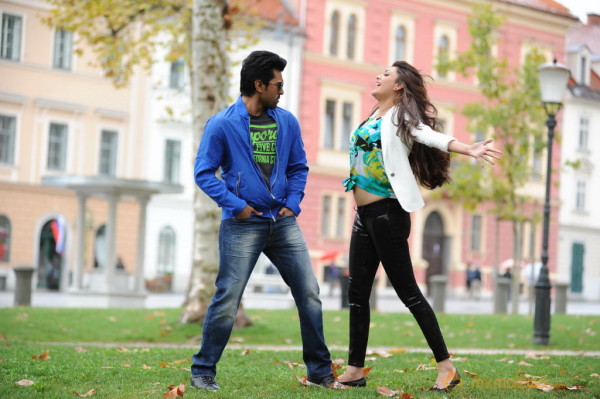 Naayak Movie Latest Gallery 