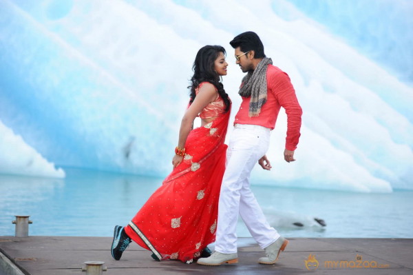 Naayak Movie Latest Gallery 