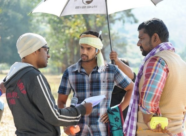 Right Right Movie Working Latest Stills