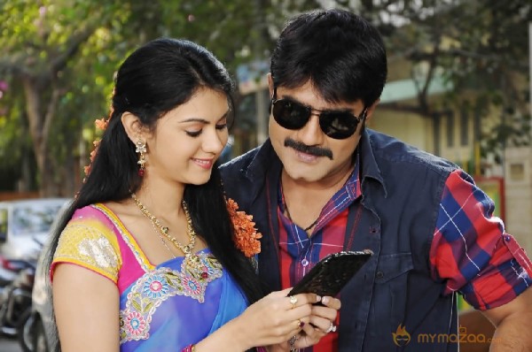 Veediki Dookudekkuva Movie Stills