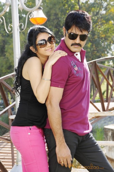 Veediki Dookudekkuva Movie Stills