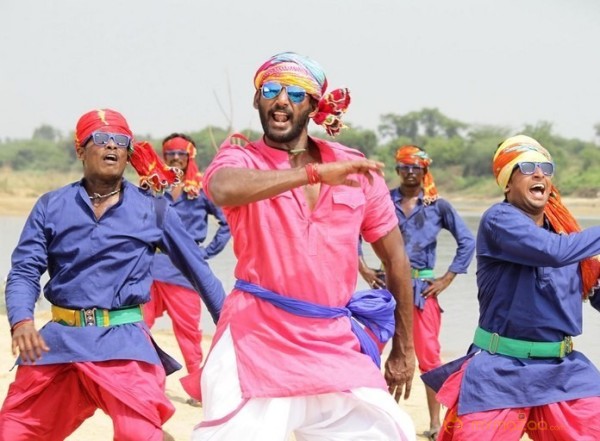 Vishal's Rayudu Movie New Stills