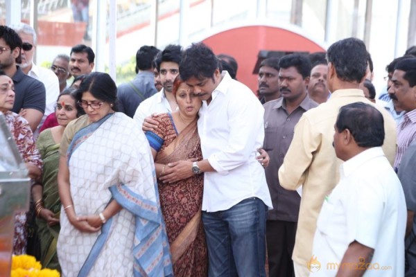 Celebrities pay homage to ANR Photos - 1 