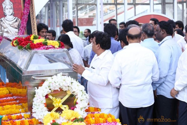 Celebrities pay homage to ANR Photos - 1 