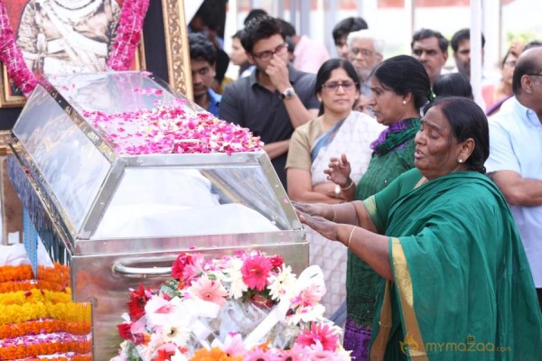 Celebrities pay homage to ANR Photos - 3 