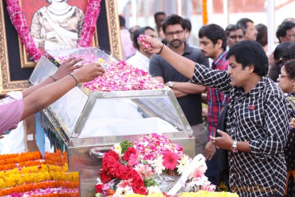 Celebrities pay homage to ANR Photos - 3 