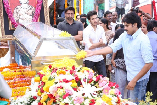 Celebrities pay homage to ANR Photos - 4 