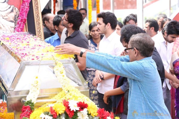 Celebrities pay homage to ANR Photos - 4 