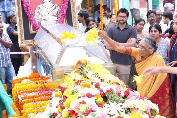 Celebrities pay homage to ANR Photos - 4 