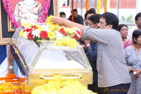 Celebrities pay homage to ANR Photos - 5 