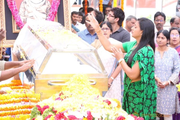 Celebrities pay homage to ANR Photos - 5 