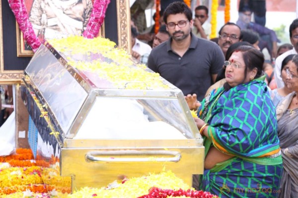 Celebrities pay homage to ANR Photos - 5 