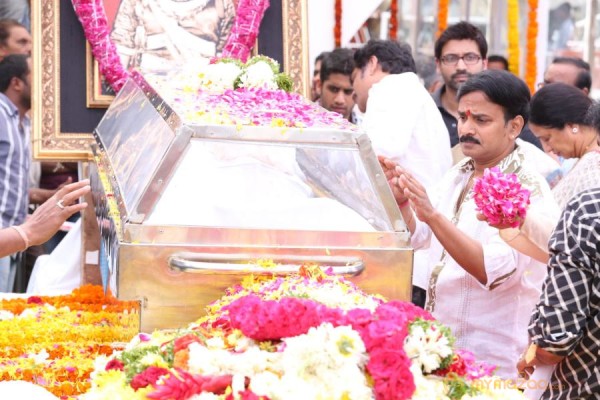 Celebrities pay homage to ANR Photos - 5 