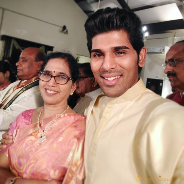 Mothers Day Special Actor and Actress with his Mother Photos