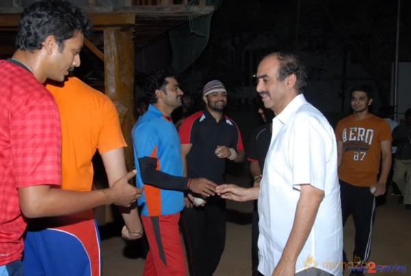 Telugu Warriors Team Practice Photos Gallery 