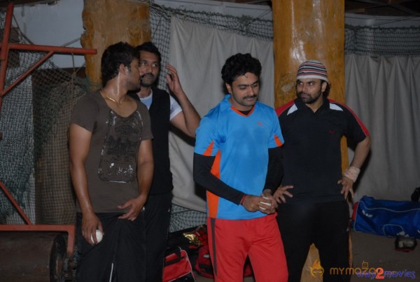 Telugu Warriors Team Practice Photos Gallery 