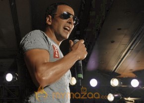 Akshay Kumar Photo Gallery photo 4