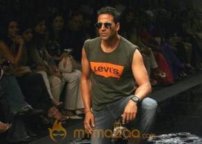 Akshay Kumar Photo Gallery photo 9