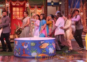 Bipasha Basu and Karan Singh on The Kapil Sharma Show photo 14