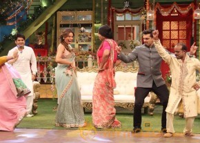 Bipasha Basu and Karan Singh on The Kapil Sharma Show photo 30