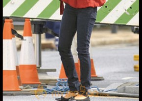 Freida Pinto Images photo 12