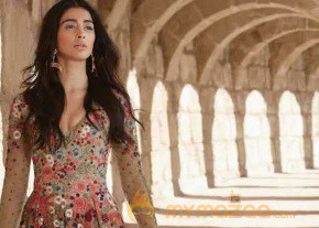 Pooja Hegde Photoshoot for Elle India Magazine 2016 Photos photo 6