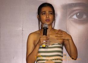 Radhika Apte stills photo 7