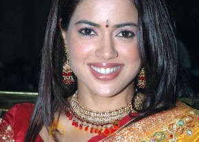 Hot Sameera Raddy Photo Gallery photo 5