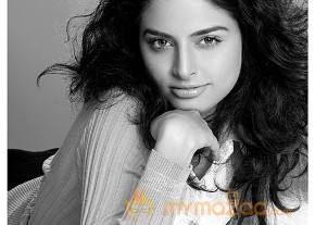 Sangya Lakhanpal Indian Model Photoshoot photo 16