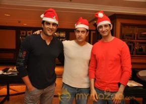 3 Idiots Celebrate Christmas  photo 8