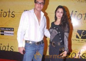 3 Idiots Premier Show  photo 24
