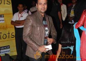 3 Idiots Premier Show  photo 10