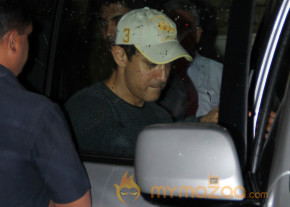 Aamir & Junaid Watch Grand Masti  photo 3