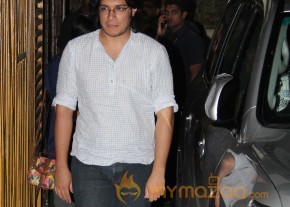 Aamir & Junaid Watch Grand Masti  photo 11