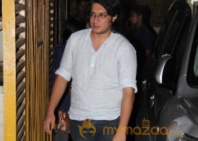 Aamir & Junaid Watch Grand Masti  photo 9