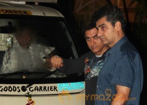 Aamir Khan & Katrina Kaif Snapped Shooting For Dhoom 3  photo 6