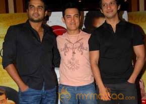 Aamir Promotes 3 Idiots  photo 9