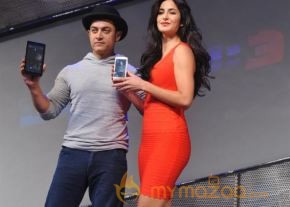 Aamir,Katrina launch Dhoom 3 merchandise Photos photo 19