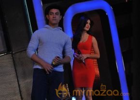 Aamir,Katrina launch Dhoom 3 merchandise Photos photo 16