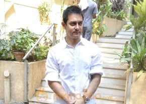 Aamir Khan celebrates 45th birthday photo 6