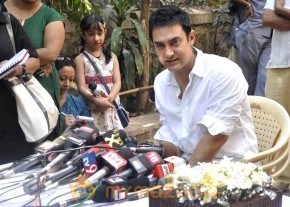 Aamir Khan celebrates 45th birthday photo 10