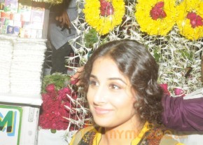 Actress Vidya Balan Latest Photo Gallery photo 25