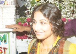 Actress Vidya Balan Latest Photo Gallery photo 18